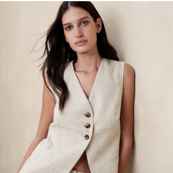 Banana Republic LINA Vest - Linen Creme - Picture 3 of 7